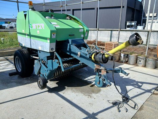 スター 中古 ロールベーラー TRB0950AT 【宮城2929M】