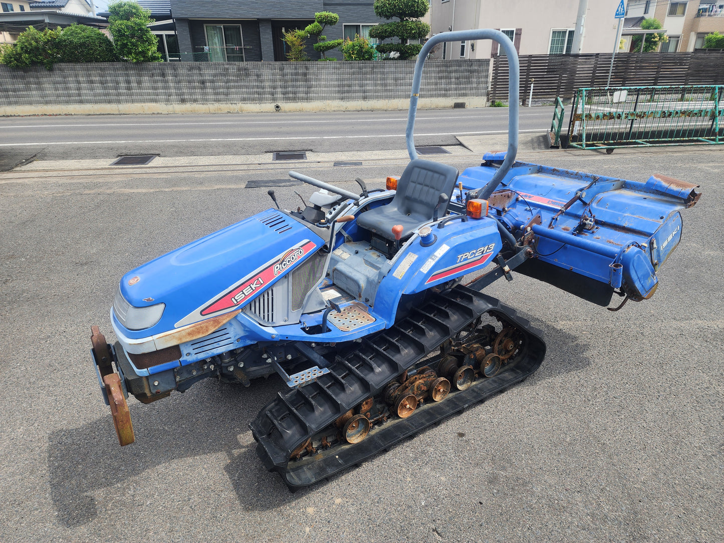 イセキ　中古　フルクロトラクター　TPC213-CQXZP1