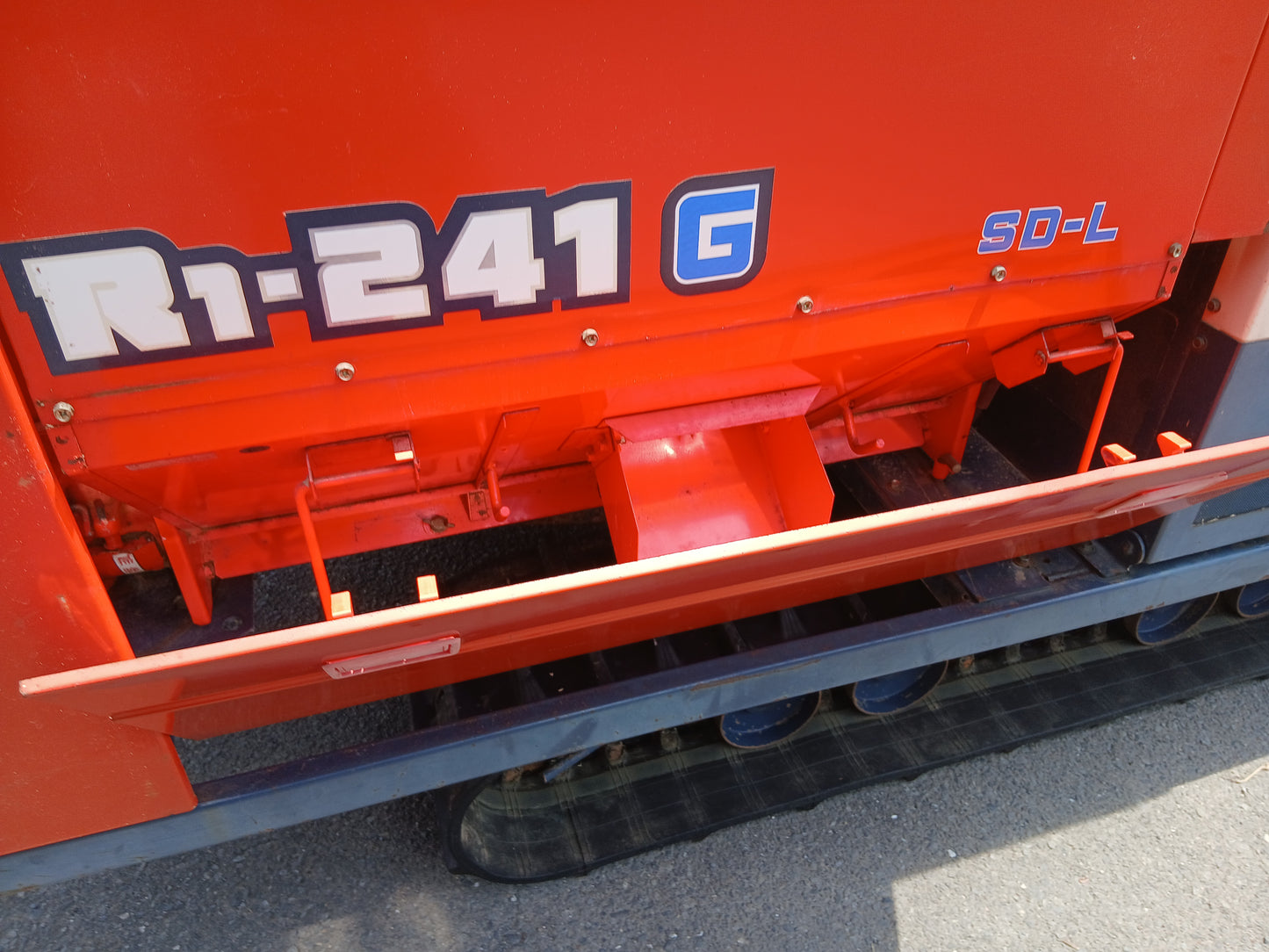 クボタ　中古　コンバイン　R1-241G　【宮城2977】