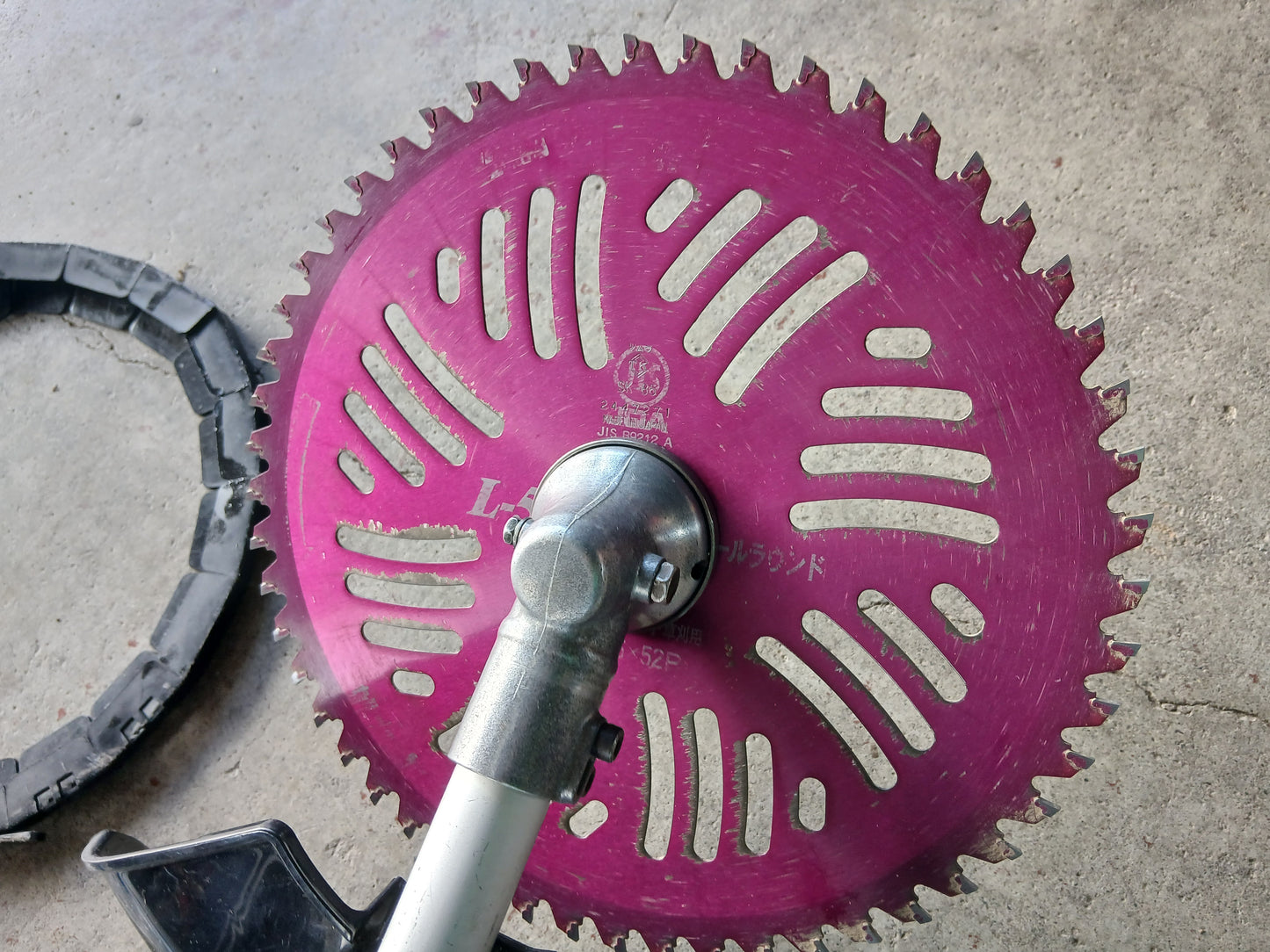 ゼノア　中古　刈払機　TR2610EZ　【宮城3001】