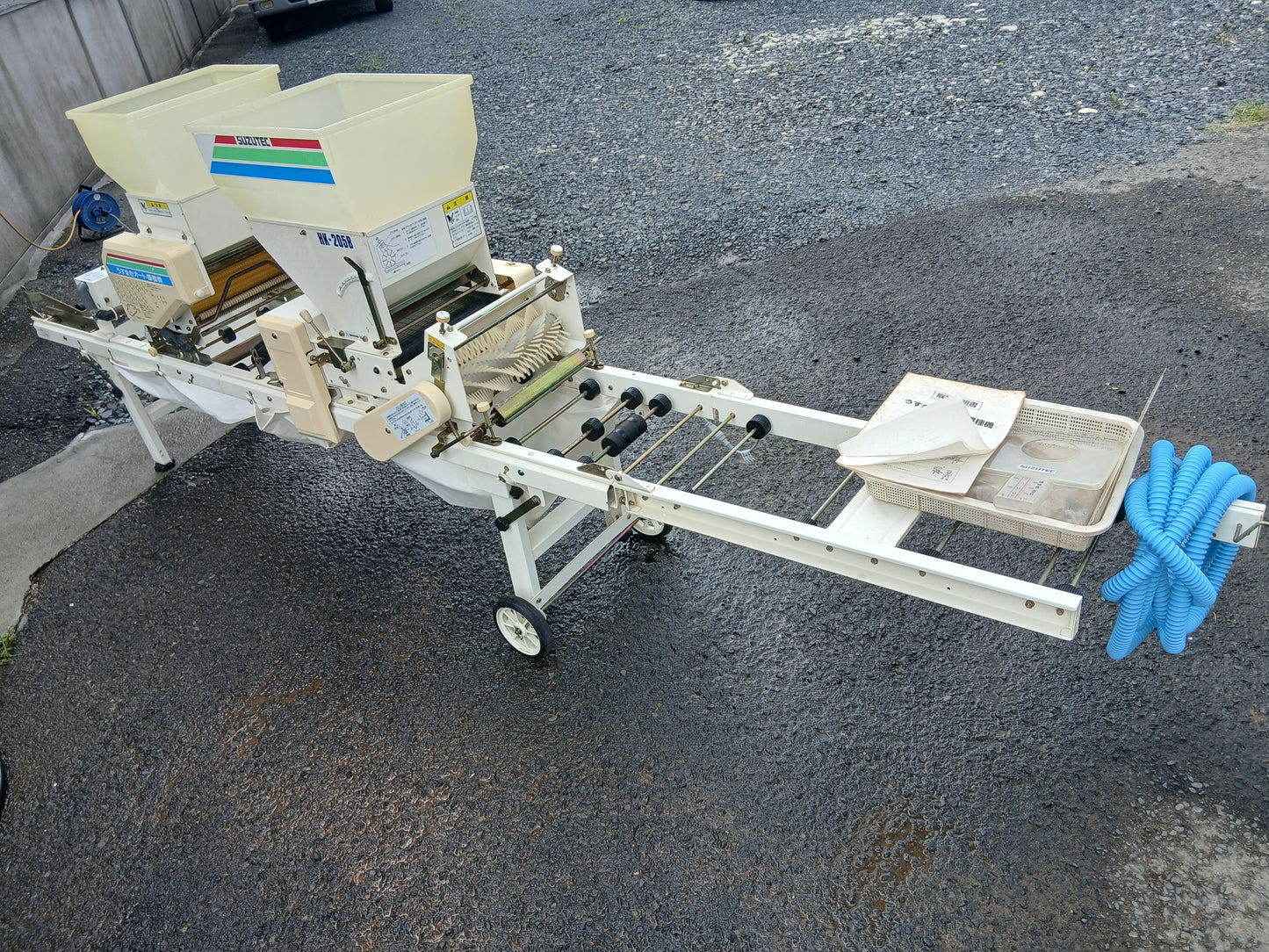 スズテック　中古　播種機　HK205B 【宮城3024】