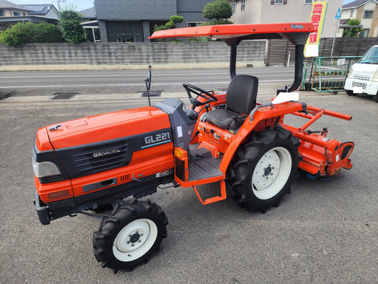 クボタ　中古　トラクター　GL221