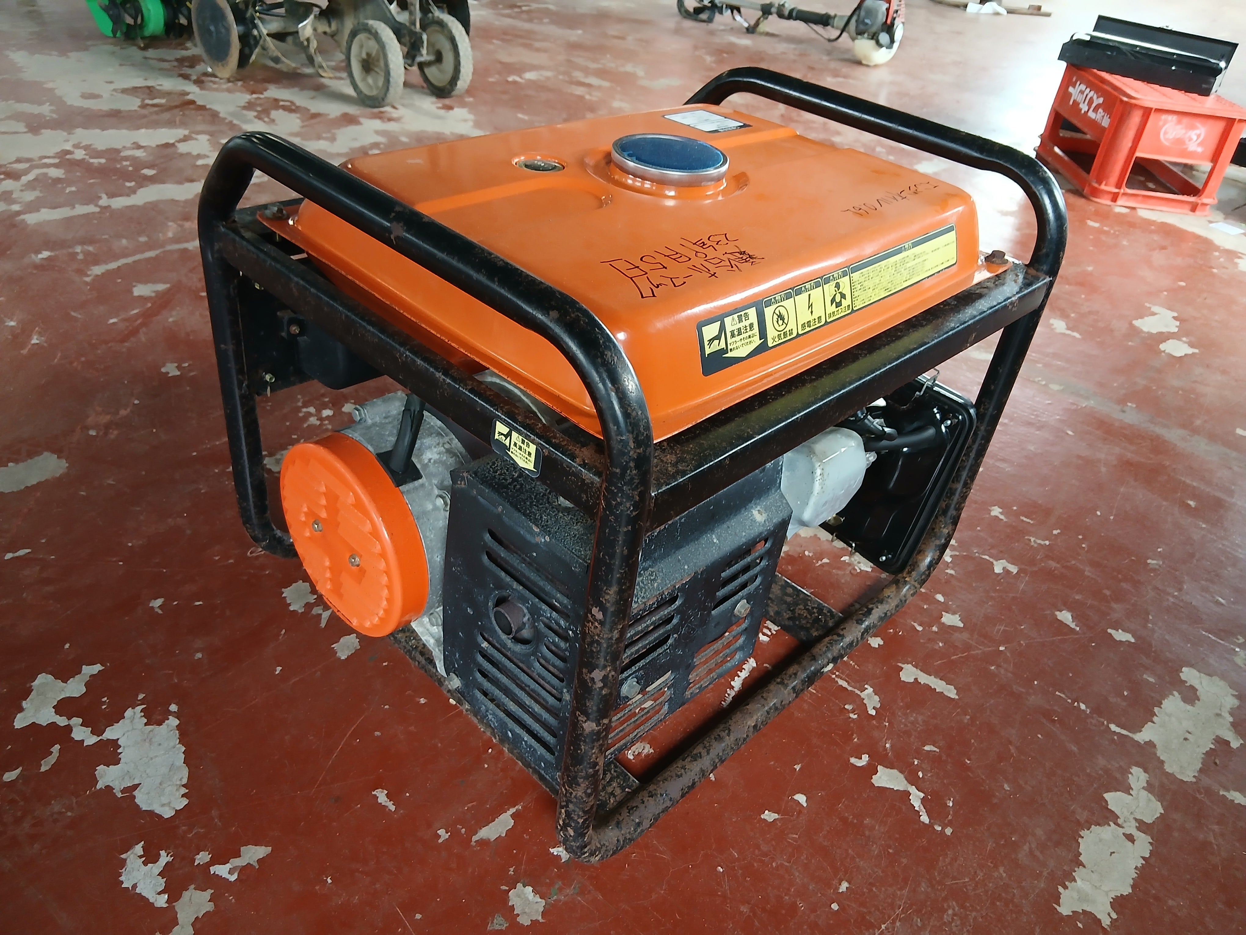 ナカトミ 中古 発電機 EG-2000 ジャンク・部品取り品 【宮城3047