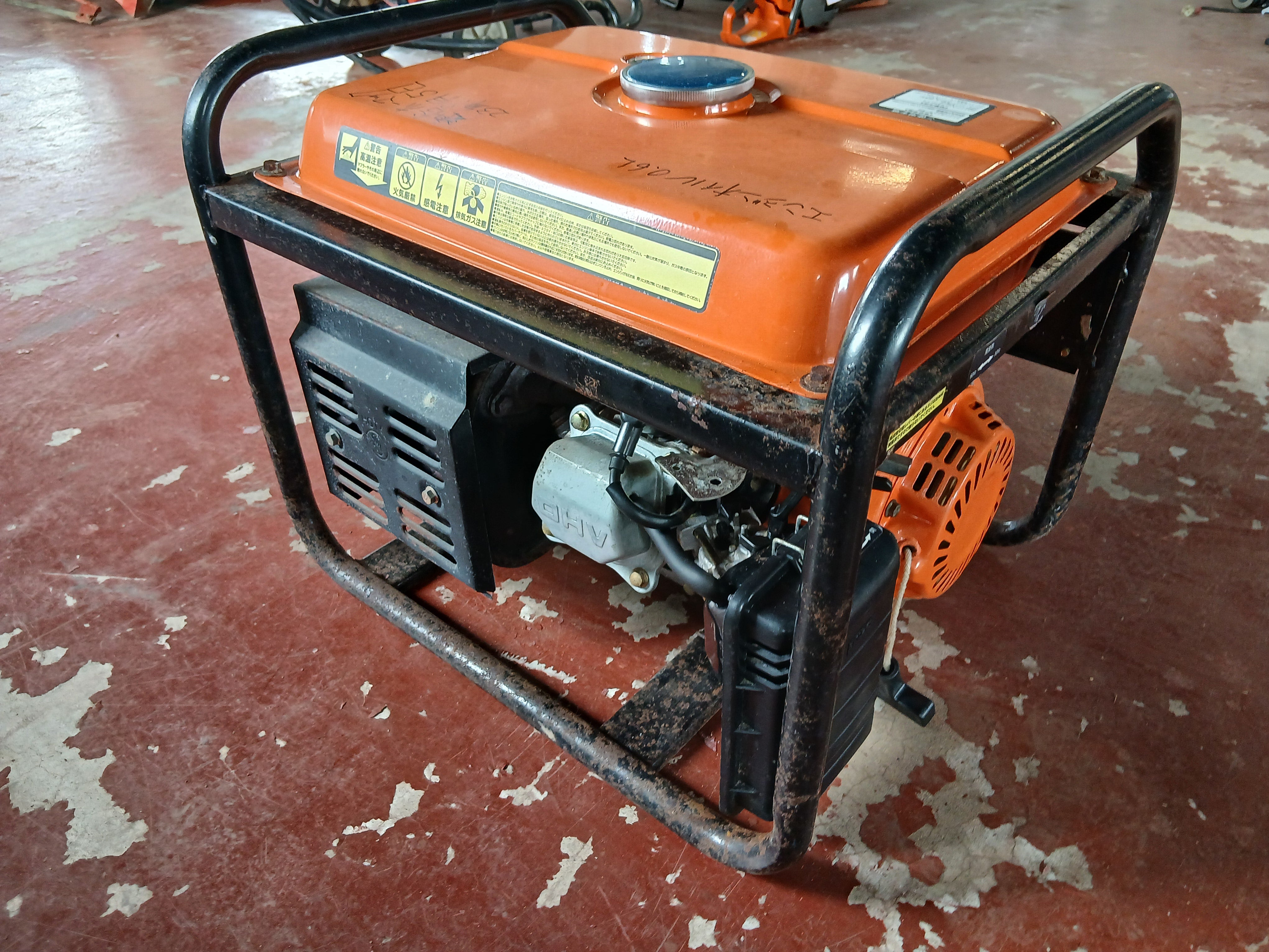 ナカトミ 中古 発電機 EG-2000 ジャンク・部品取り品 【宮城3047