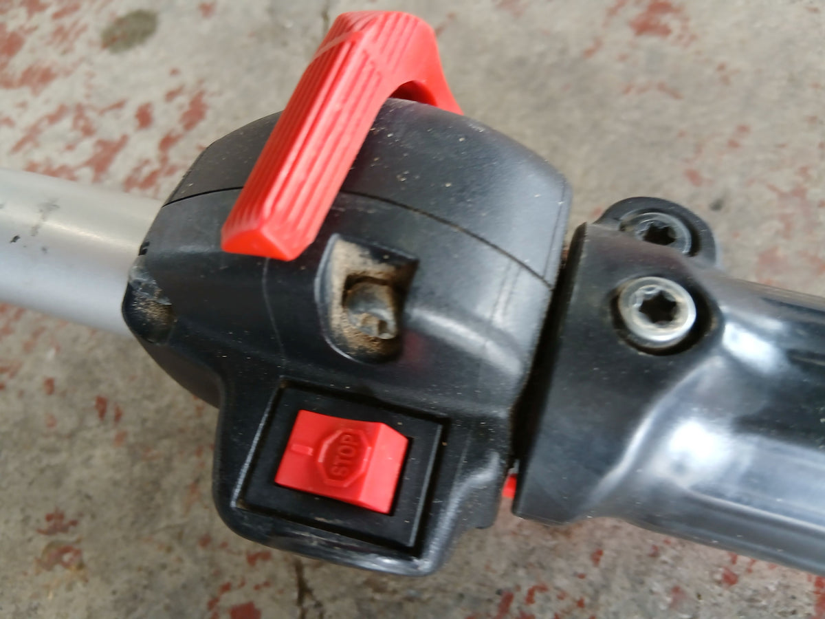 ゼノア　中古　刈払い機　BKZ265　【宮城店3100】