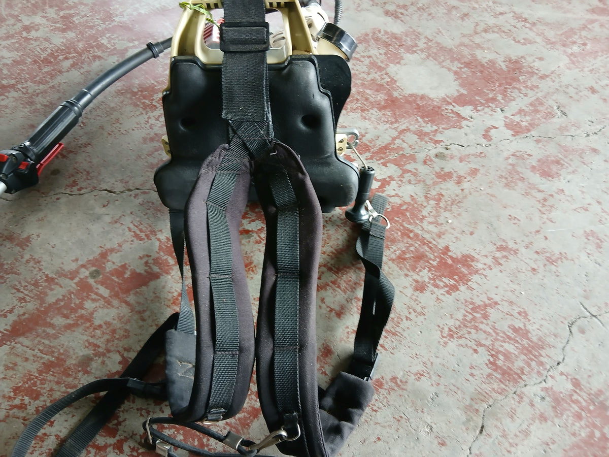 ゼノア　中古　刈払い機　BKZ265　【宮城店3100】