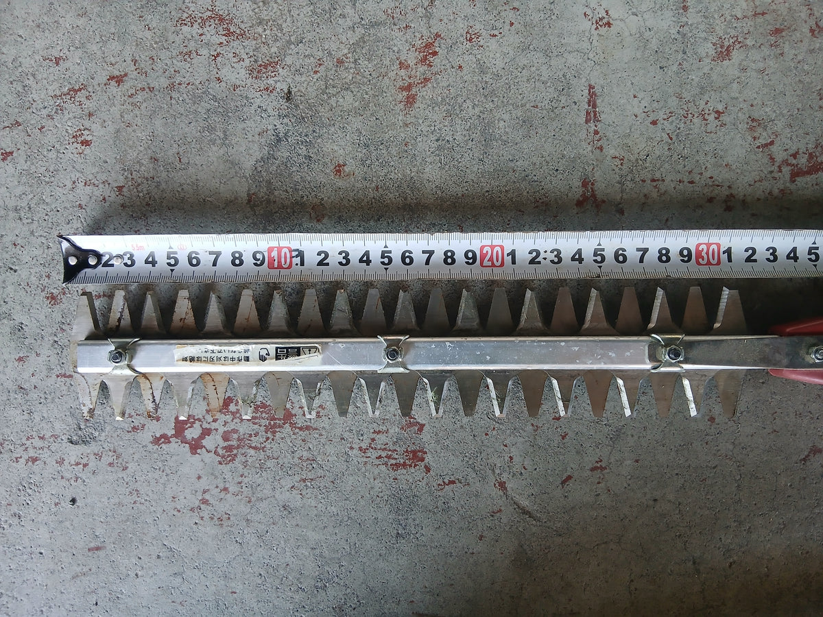 ニシガキ 中古 刈払機取付バリカン 刈太郎400 N-833 【宮城3248】