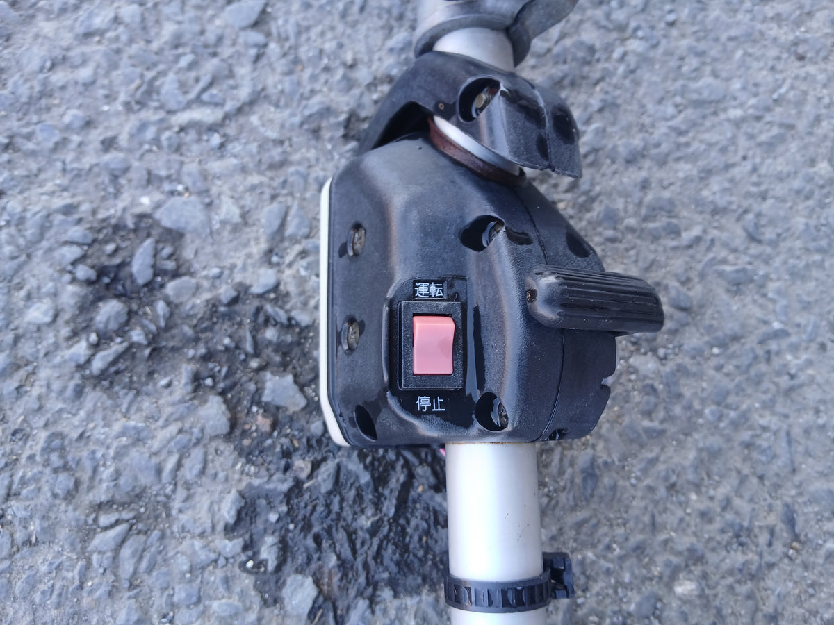 ゼノア　中古　背負式刈払機 BK2650Hb 【宮城3243】