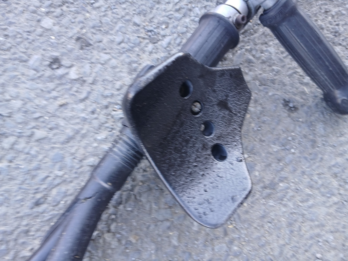 ゼノア　中古　背負式刈払機 BK2650Hb 【宮城3243】