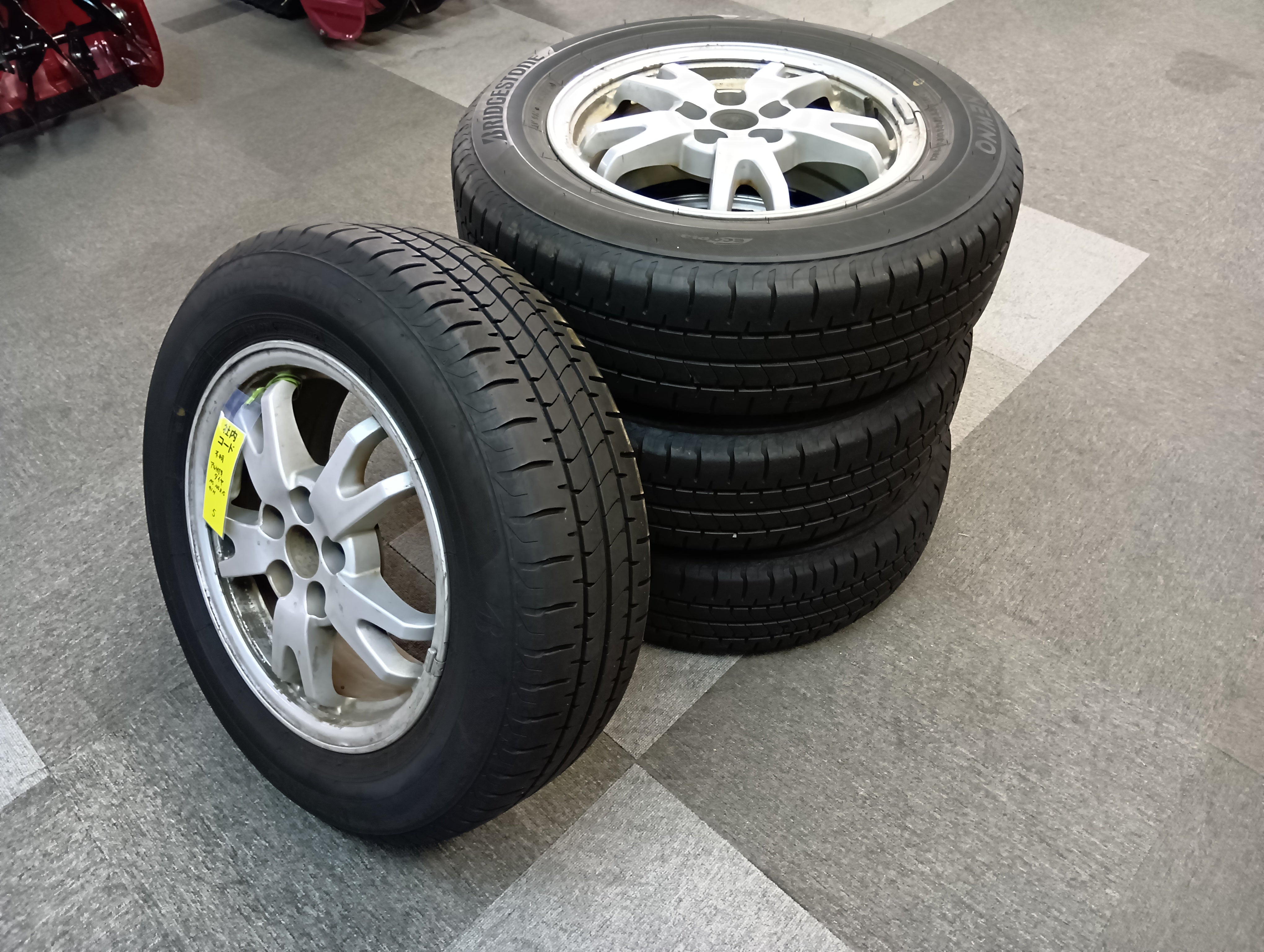 トヨタ 中古 アルミホイール付タイヤ 195/65R15 91H【 岩手店 5】 – 農