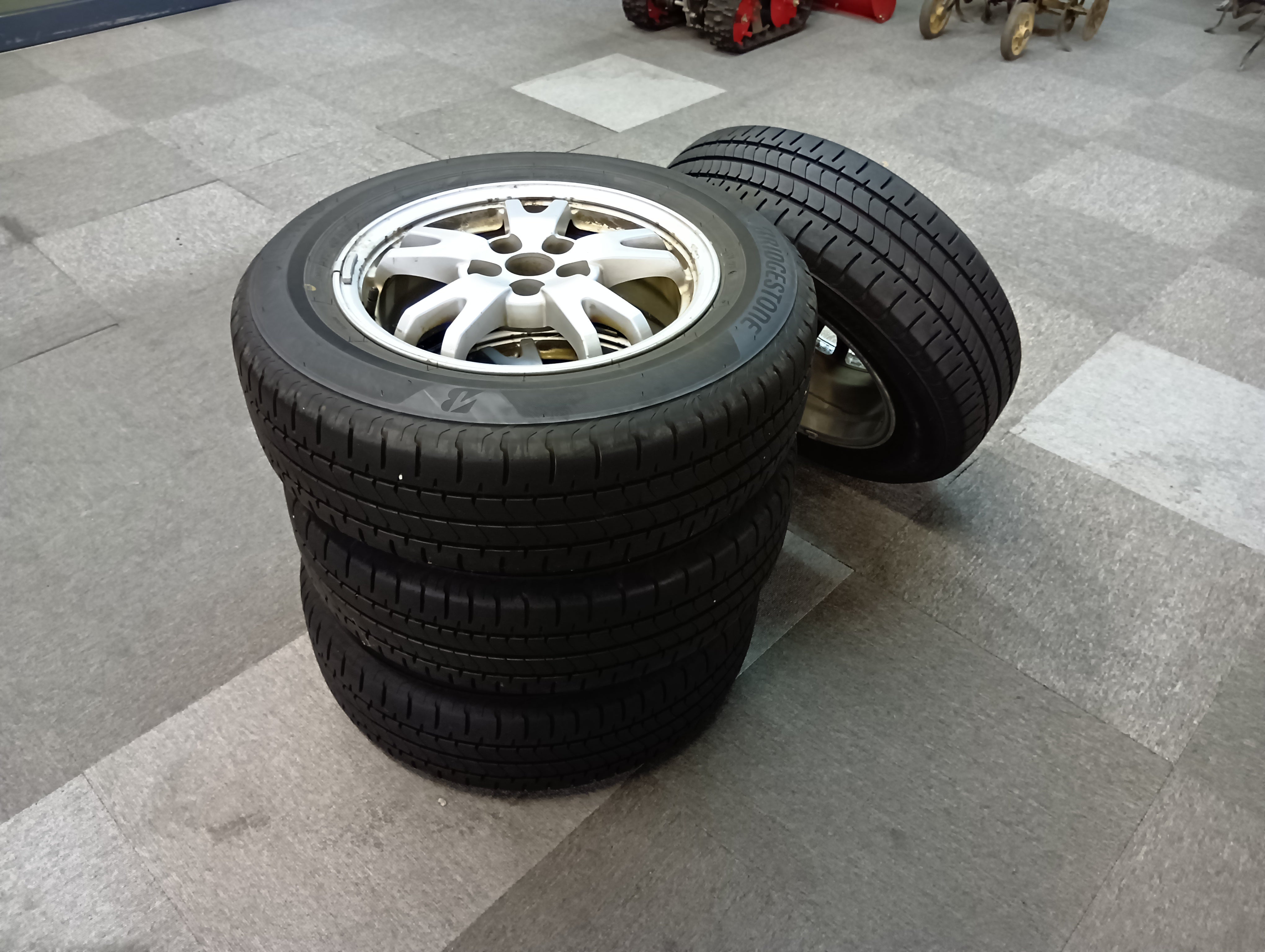 トヨタ 中古 アルミホイール付タイヤ 195&frasl;65R15 91H 岩手店 5 – 農