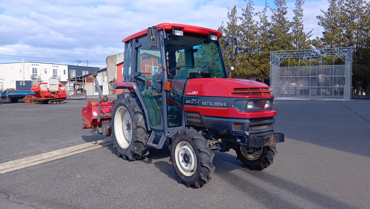 三菱　中古　トラクター　MT251【岩手店324】