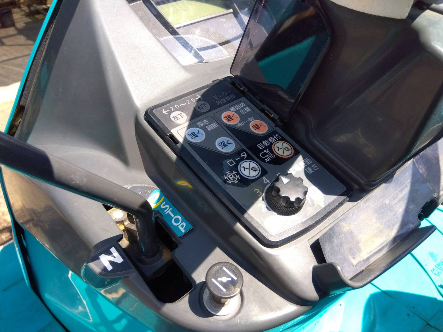 クボタ　中古　田植機　６条　ZP65
