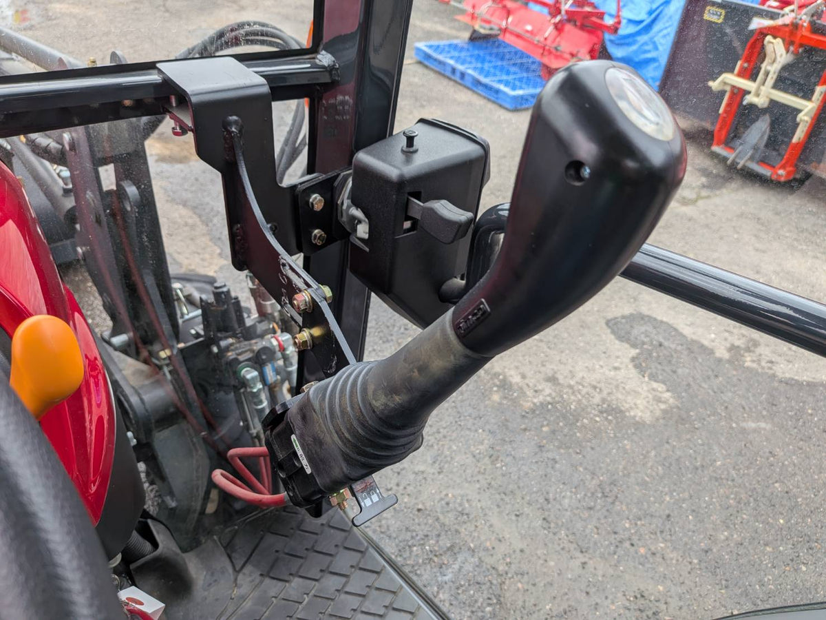 ヤンマー　中古　トラクター　33馬力　フロントローダー　517ｈ　YT333J