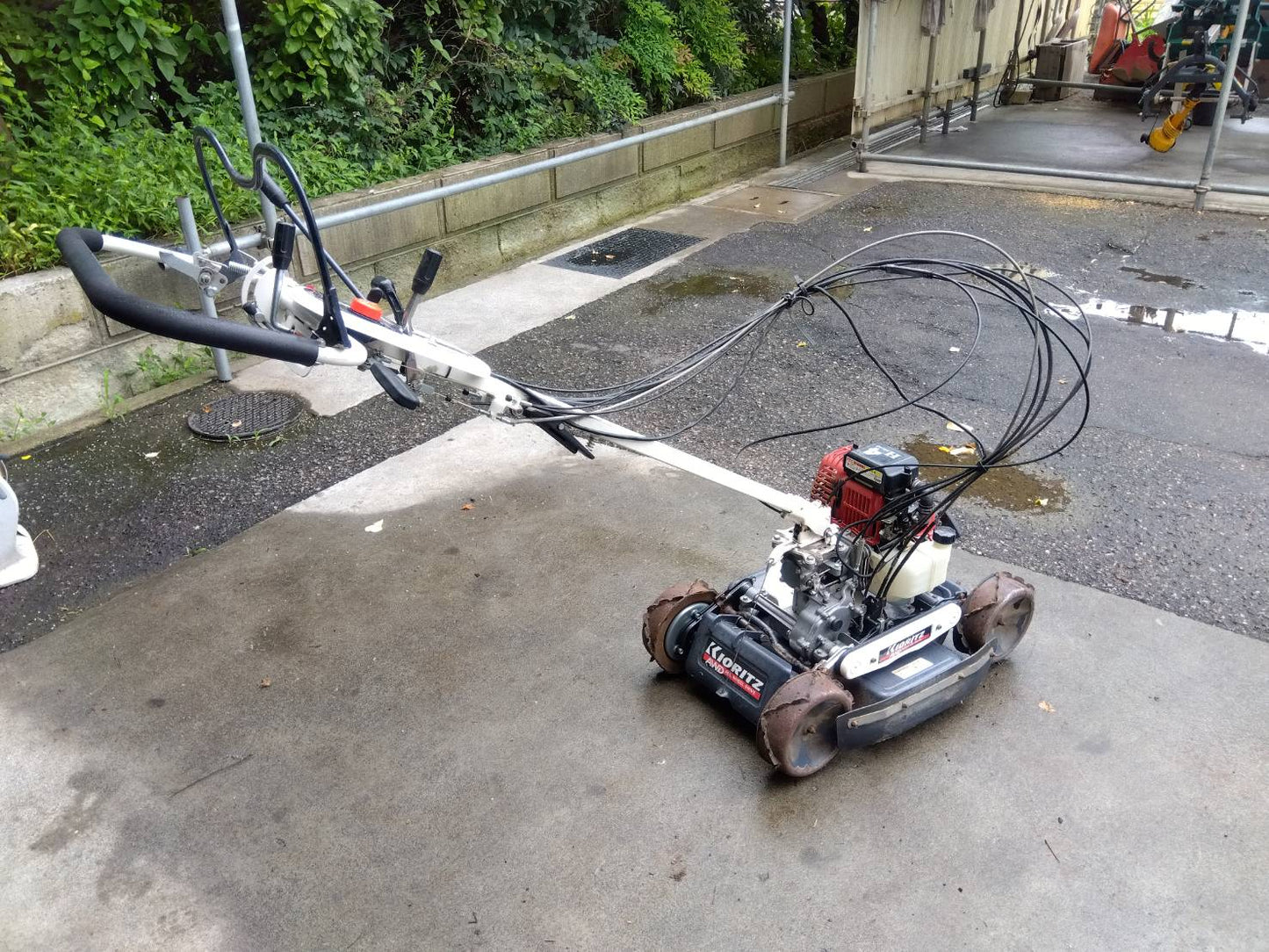 共立　中古　スパイダーモア　AZ852AF