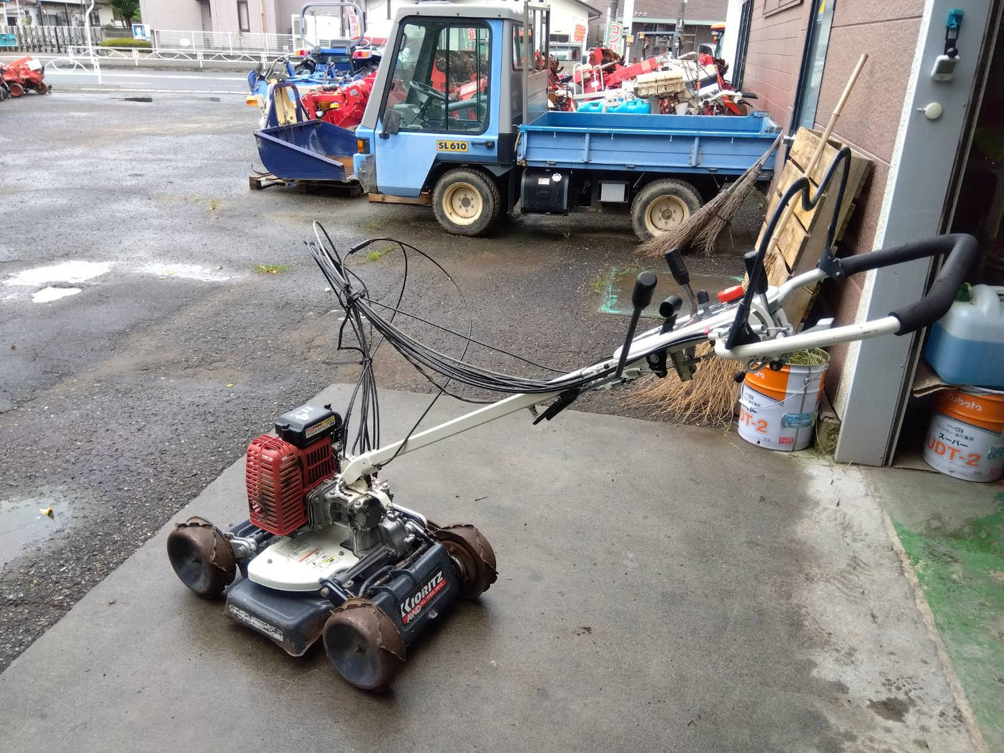 共立　中古　スパイダーモア　AZ852AF