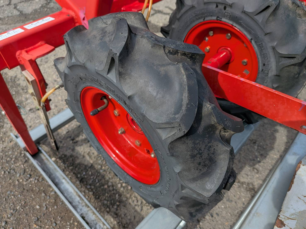 共立　中古　土壌消毒機　MF60