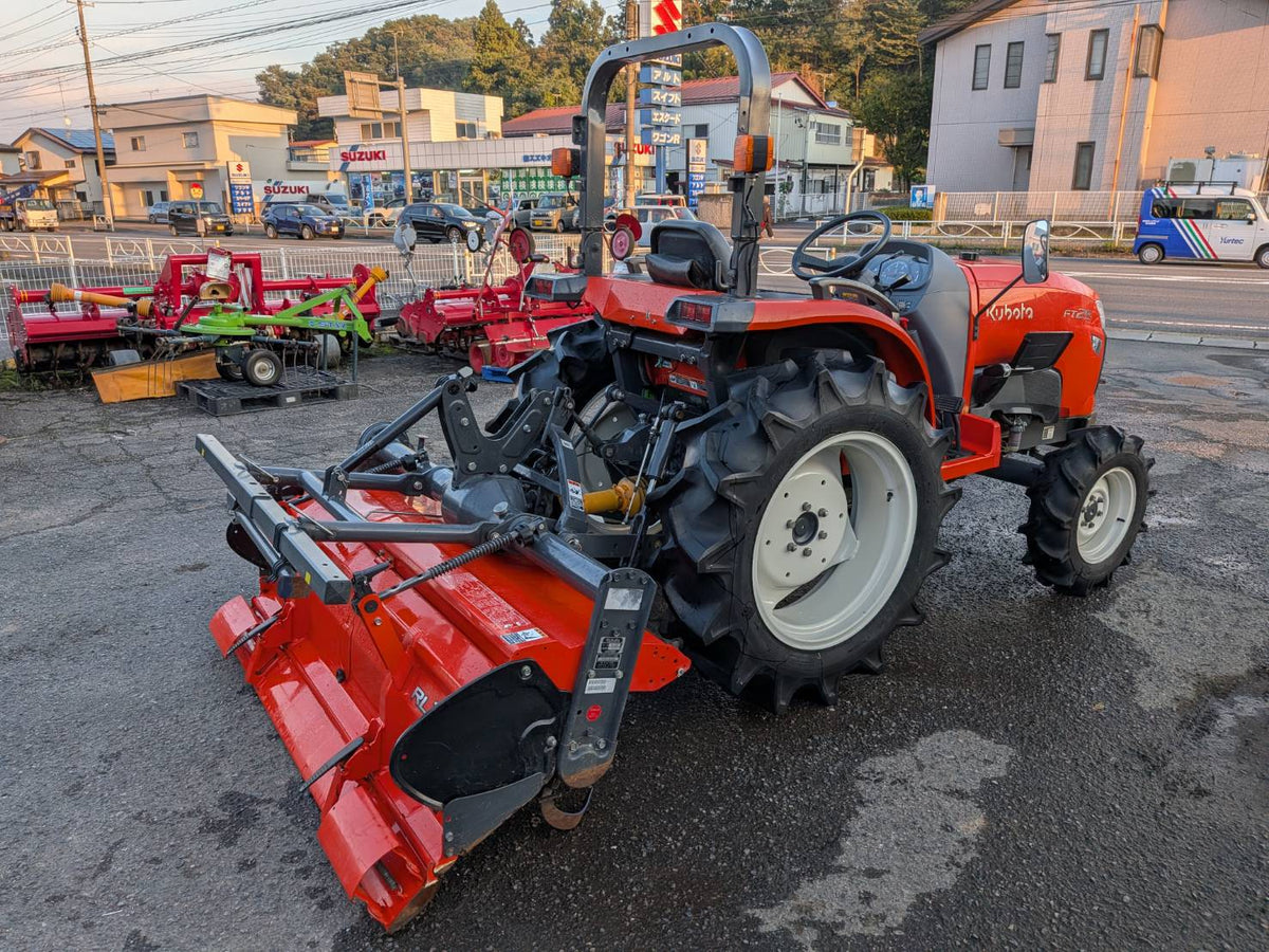 クボタ　中古　トラクター　25馬力　513時間　FT25BMAJPP