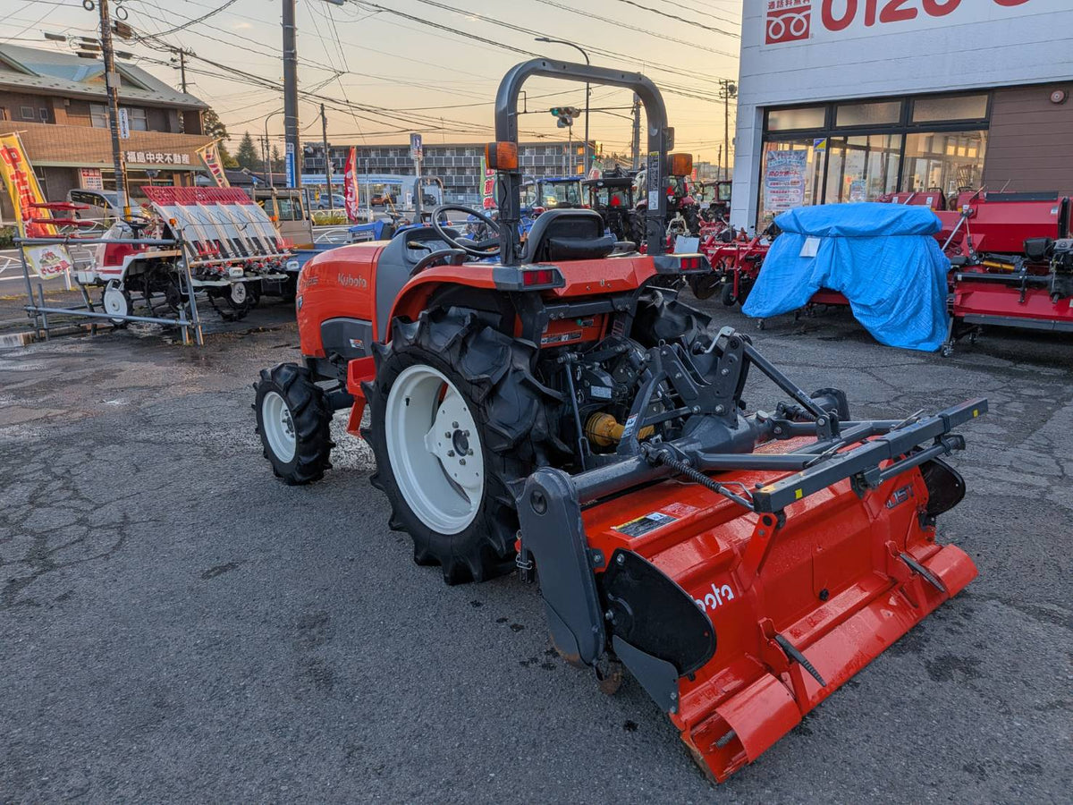 クボタ　中古　トラクター　25馬力　513時間　FT25BMAJPP
