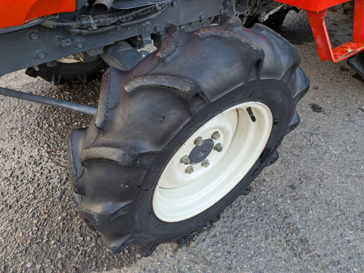 クボタ　中古　トラクター　25馬力　513時間　FT25BMAJPP