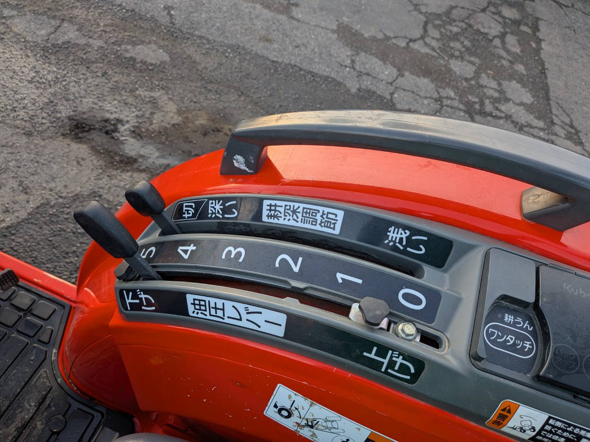 クボタ　中古　トラクター　25馬力　513時間　FT25BMAJPP