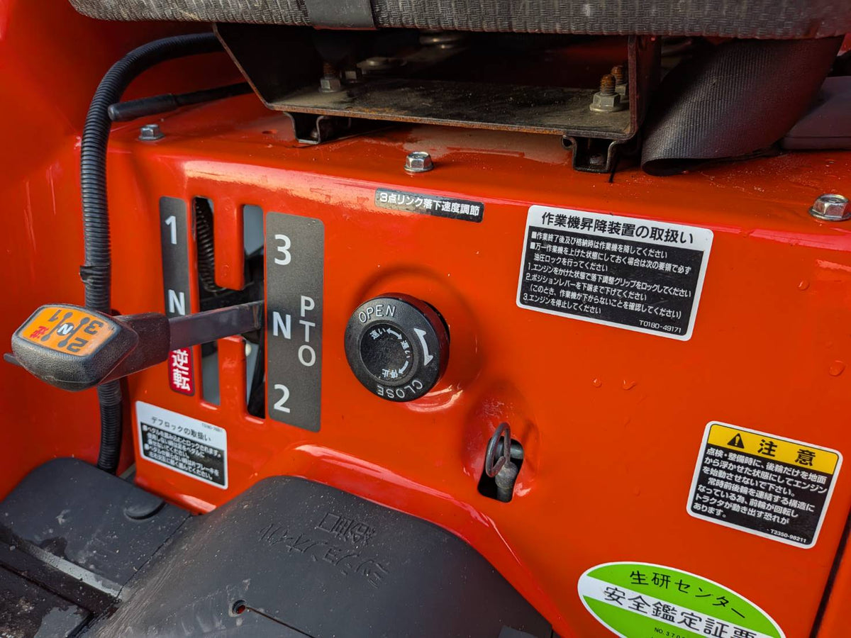 クボタ　中古　トラクター　25馬力　513時間　FT25BMAJPP