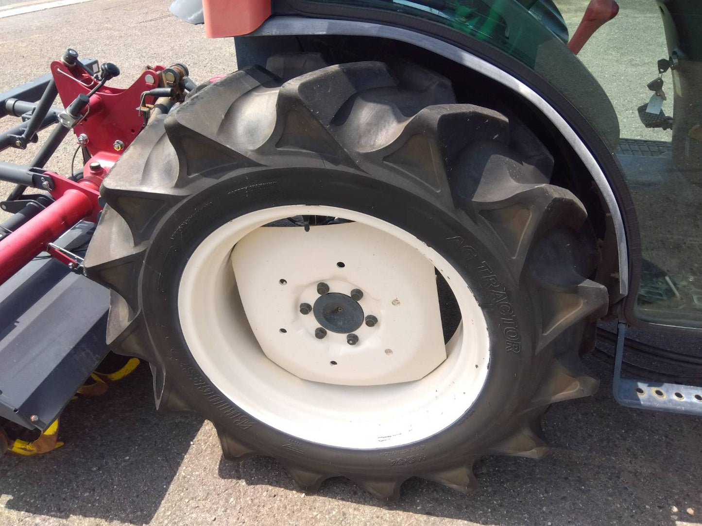 ヤンマー　中古　トラクター　28馬力　フロントローダー　EF228　