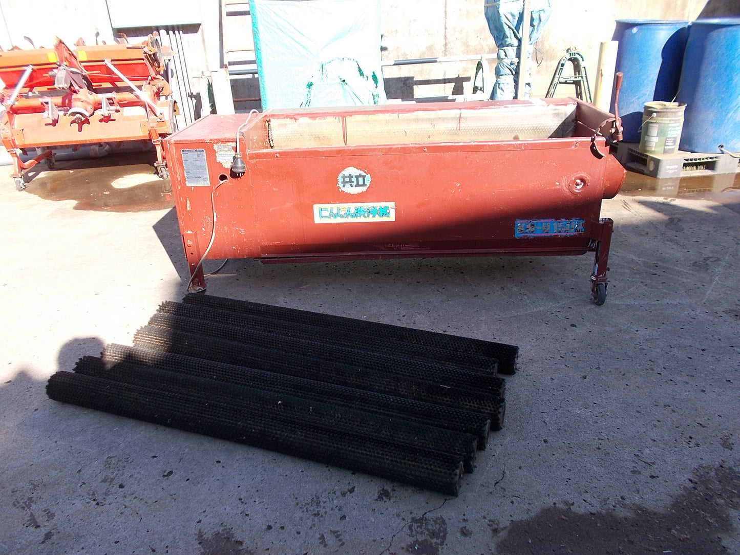 共立　中古　にんじん洗浄機　KN-U1502　三相200V