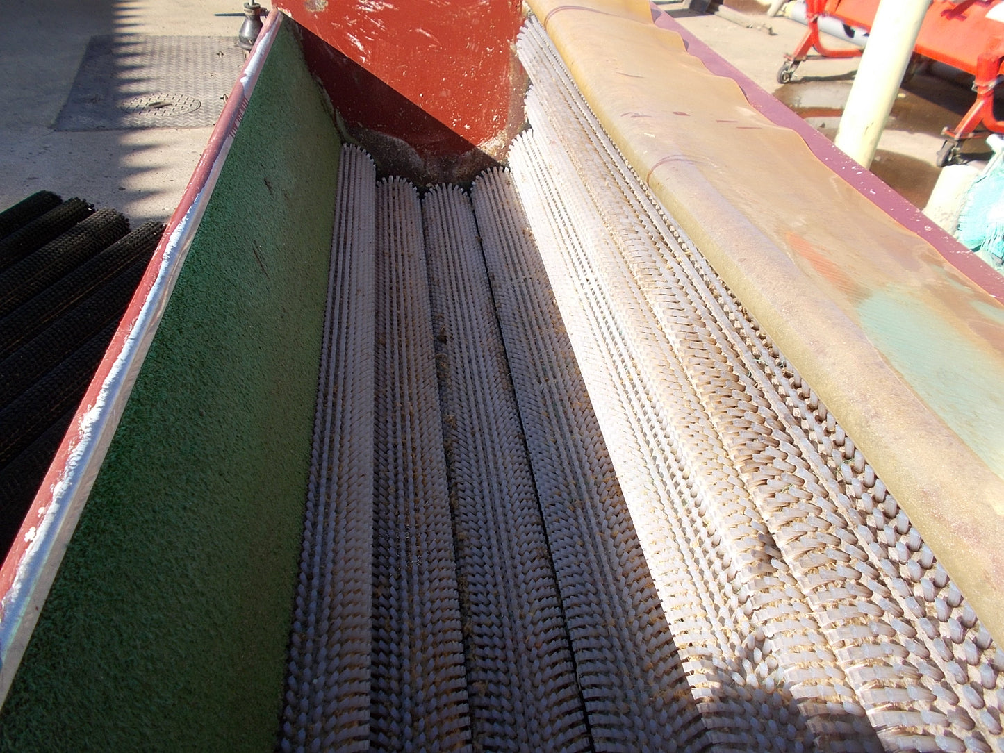 共立　中古　にんじん洗浄機　KN-U1502　三相200V