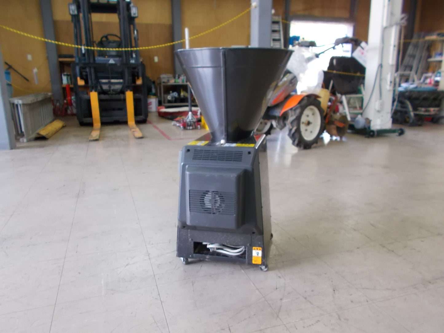 細川製作所　中古　循環式精米機　B150E