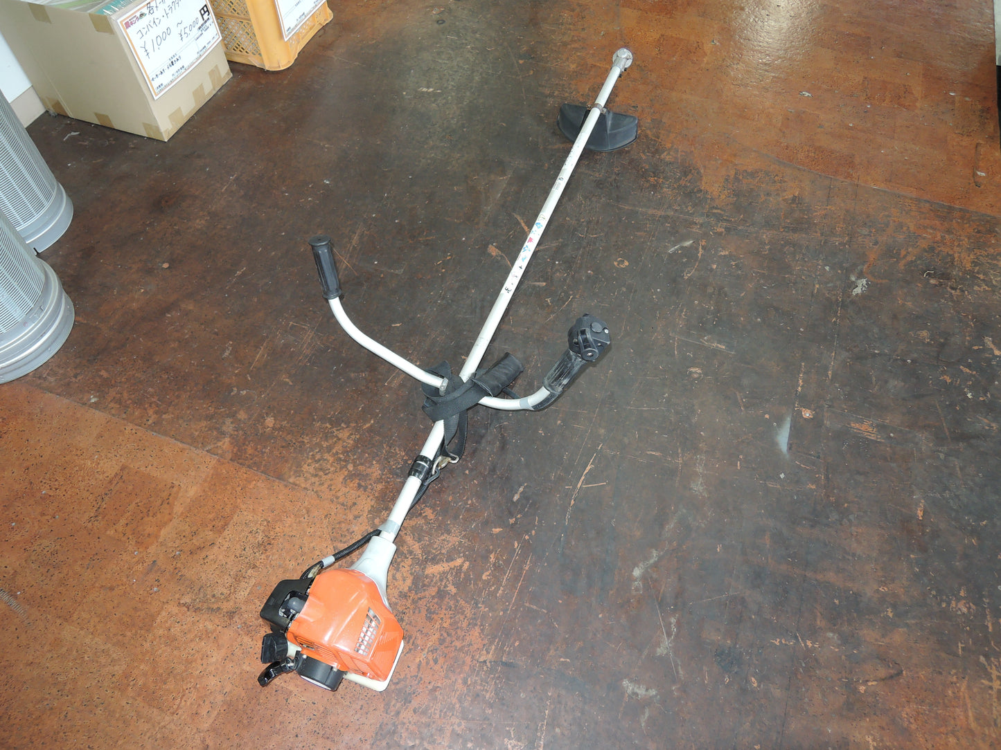 マルナカ 中古 刈払い機 HM23