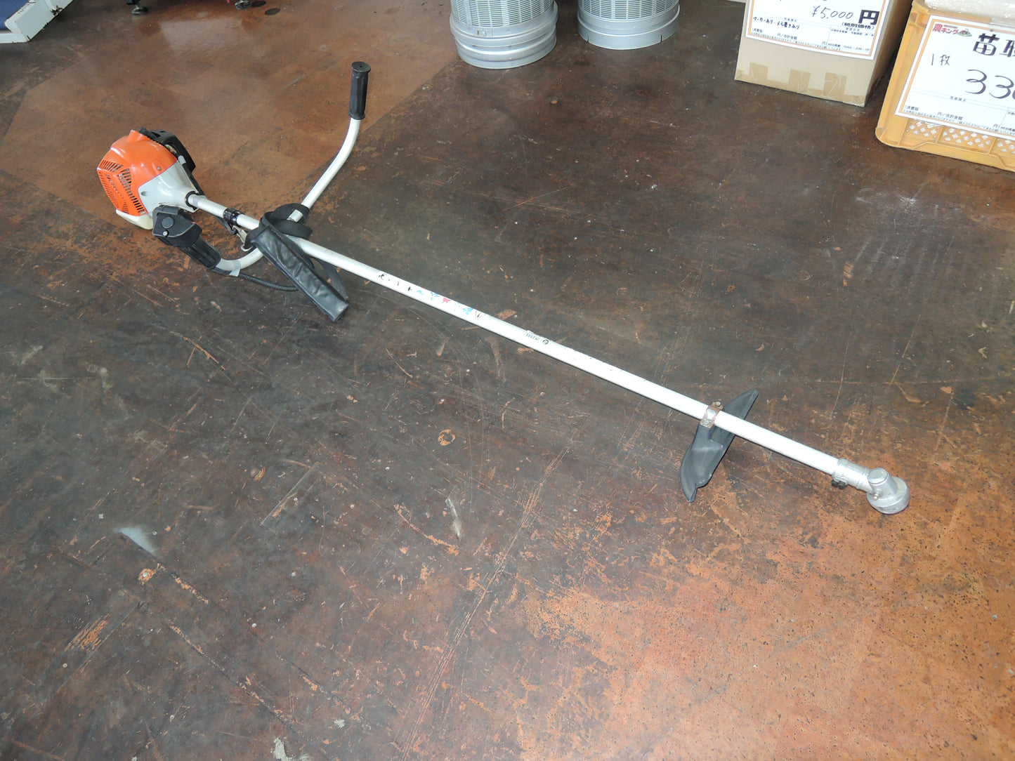 マルナカ 中古 刈払い機 HM23