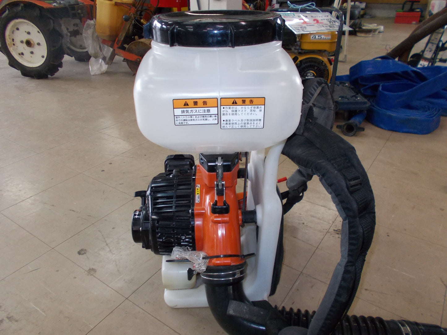 共立　中古　背負動力散布機　DME305G