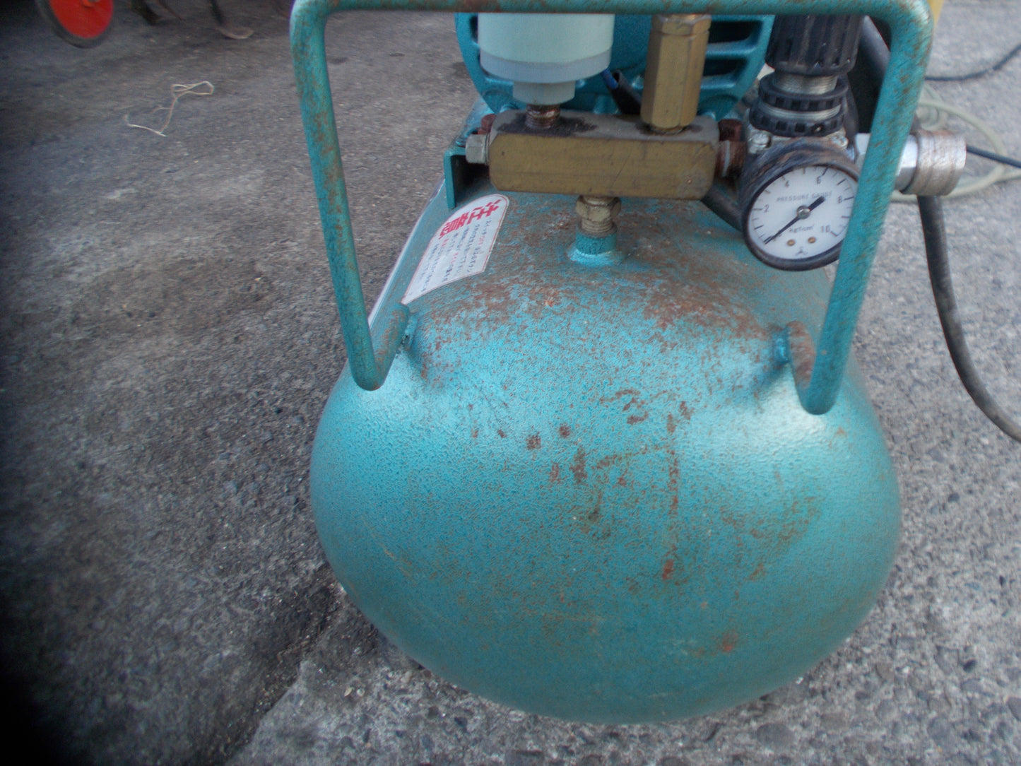 新ダイワ　中古　コンプレッサー　MC‐430DX