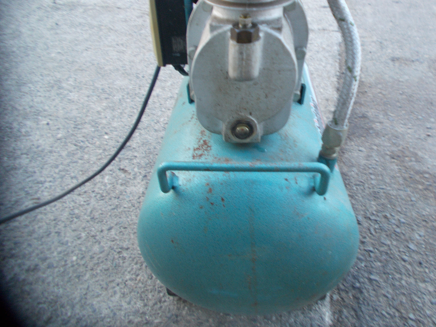 新ダイワ　中古　コンプレッサー　MC‐430DX