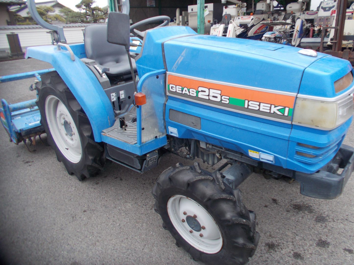 イセキ　中古　トラクター　TGS25UP