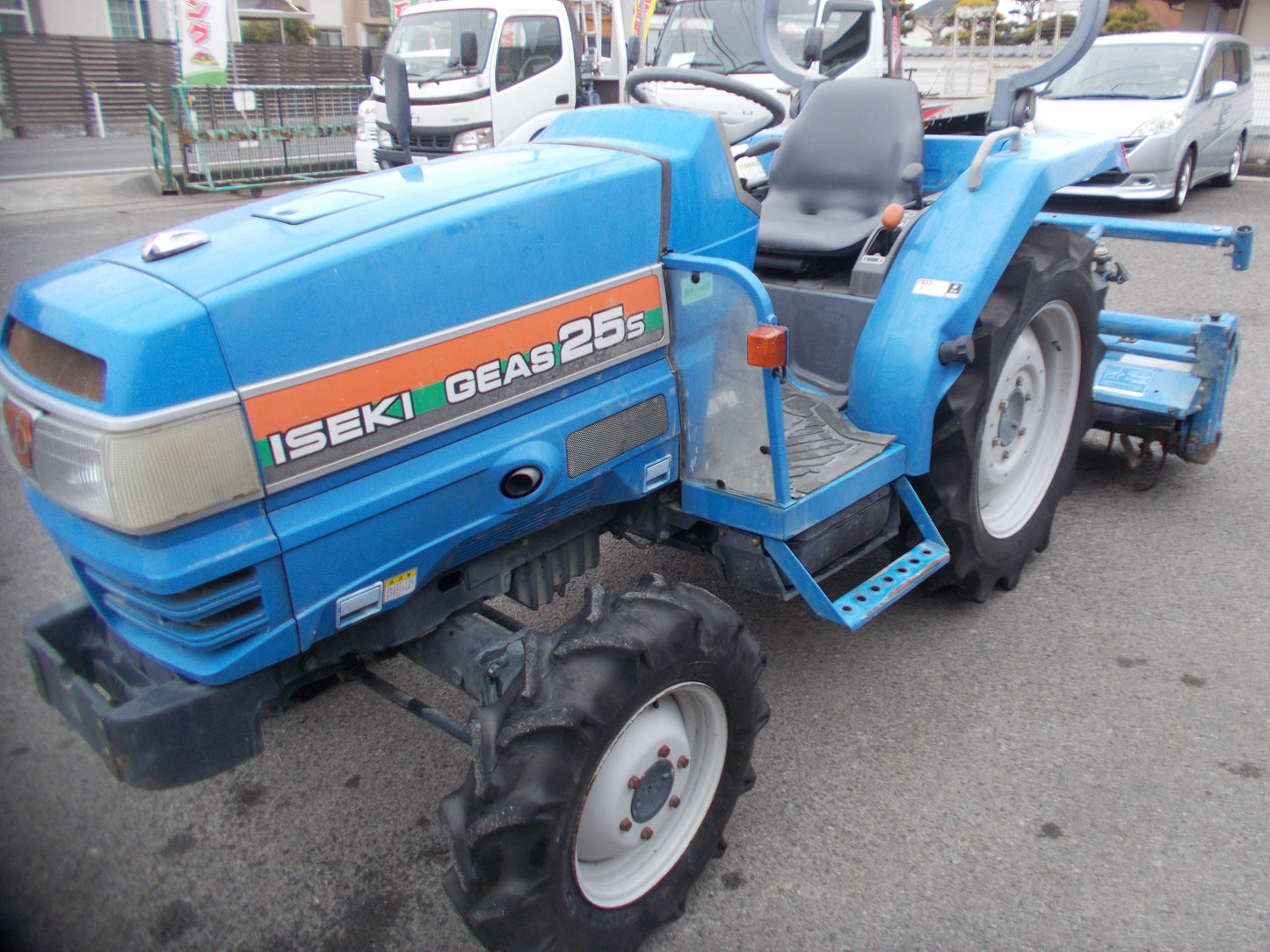 イセキ　中古　トラクター　TGS25UP