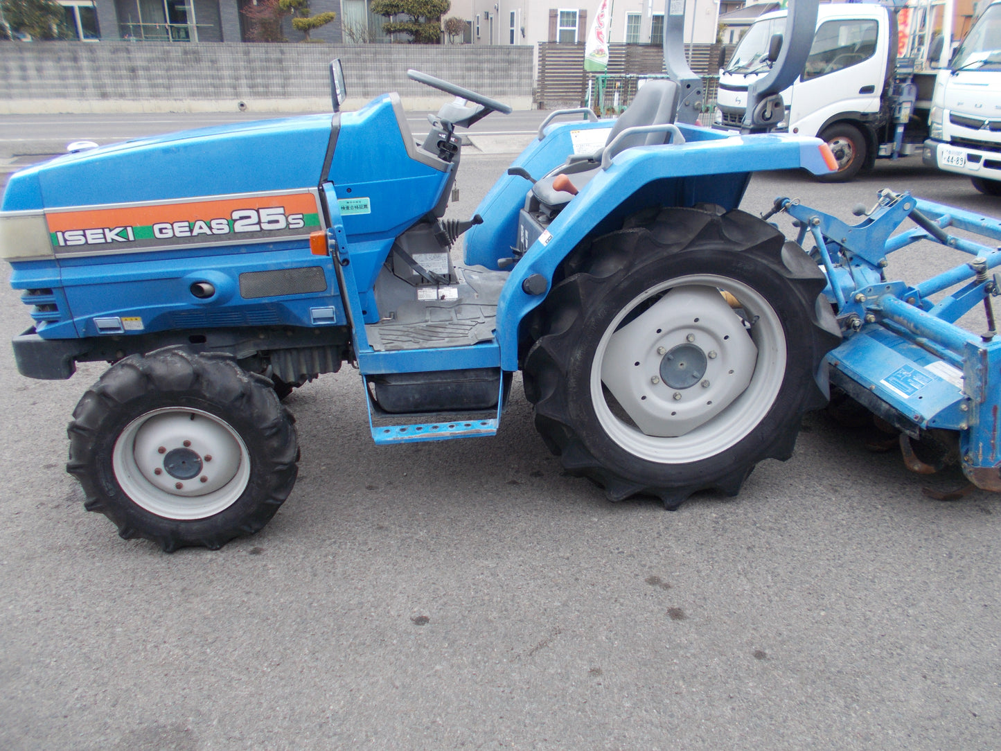 イセキ　中古　トラクター　TGS25UP