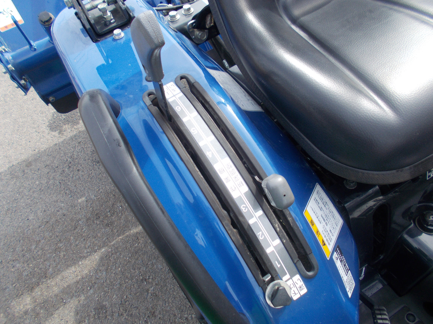 イセキ　中古　トラクター　Z153-U
