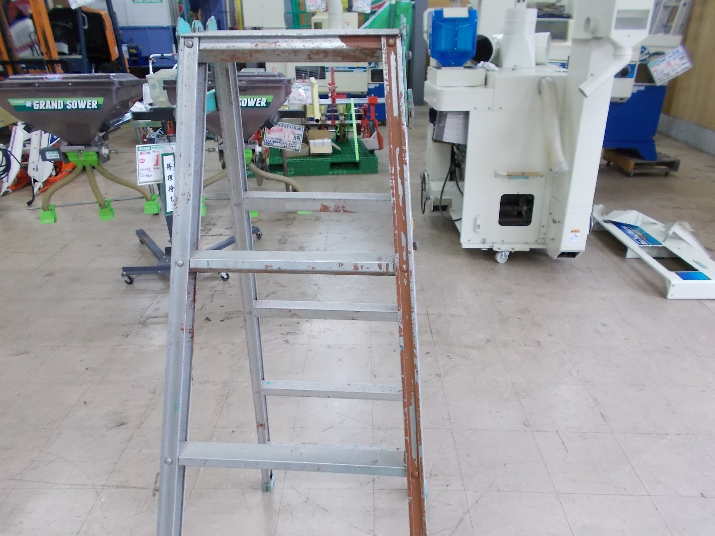 【中古】メーカー・型番不明 立ち馬 脚立 メーカー不明 中古 脚立 1.5M – 農キング