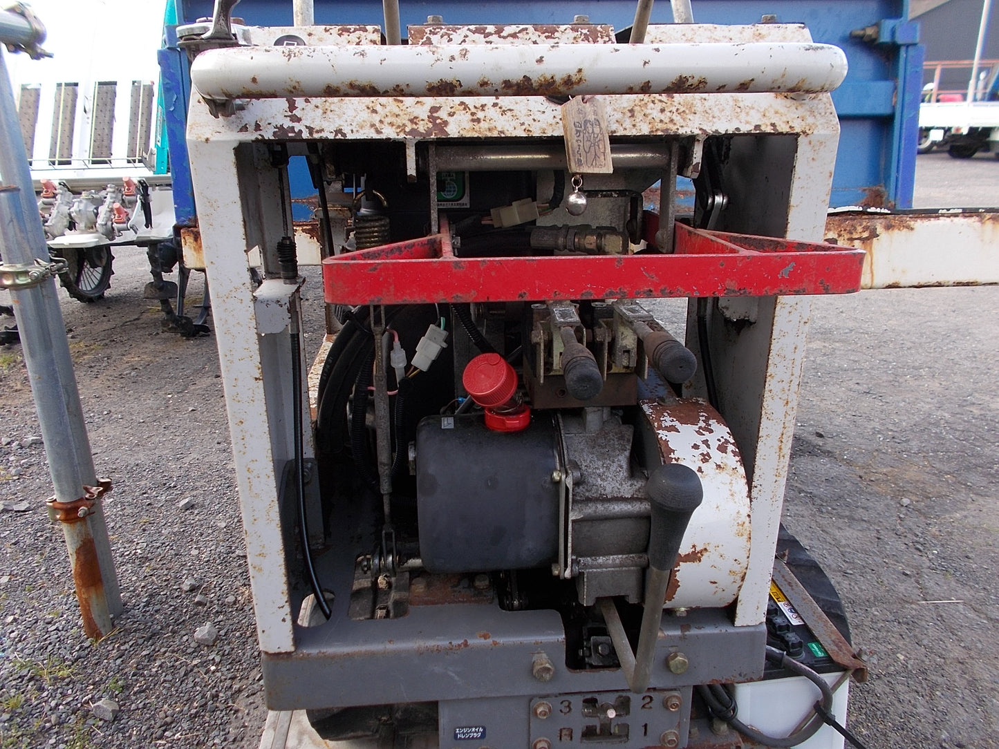 ユニカ　中古 ジャンク品　運搬車　キャリアダンプW81LD