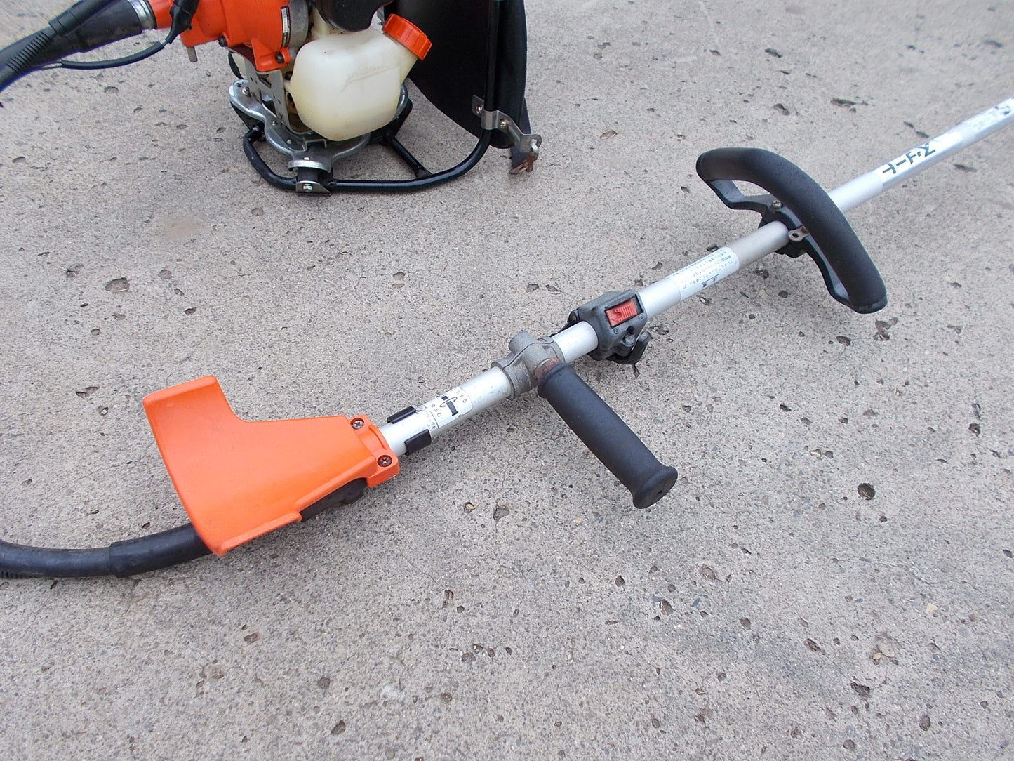 共立　中古　背負刈り払機　RME260B/A