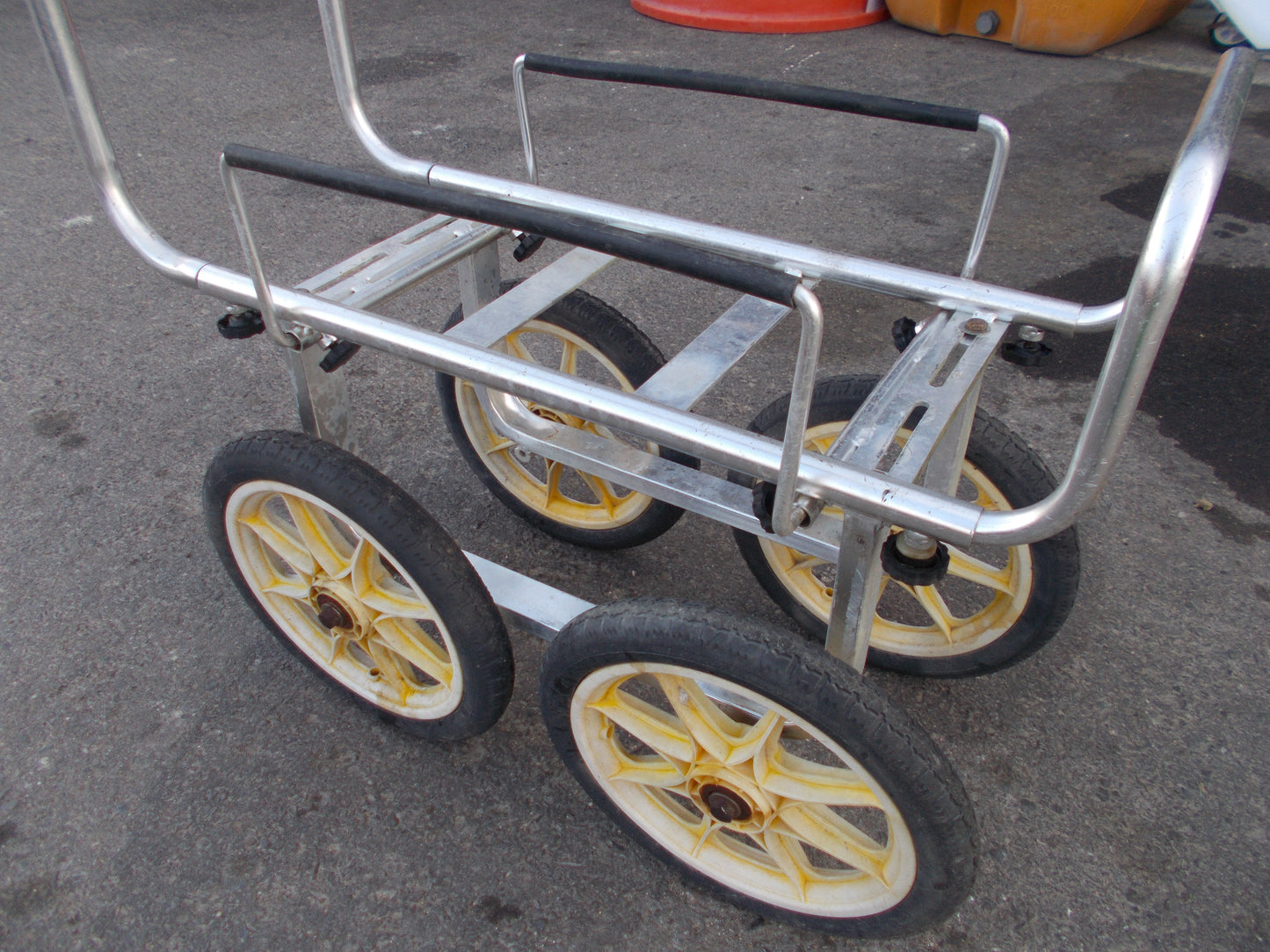 メーカー不明　中古　アルミ台車