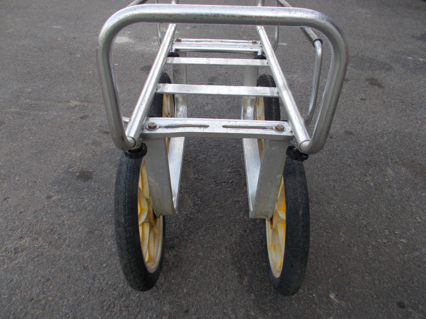 メーカー不明　中古　アルミ台車