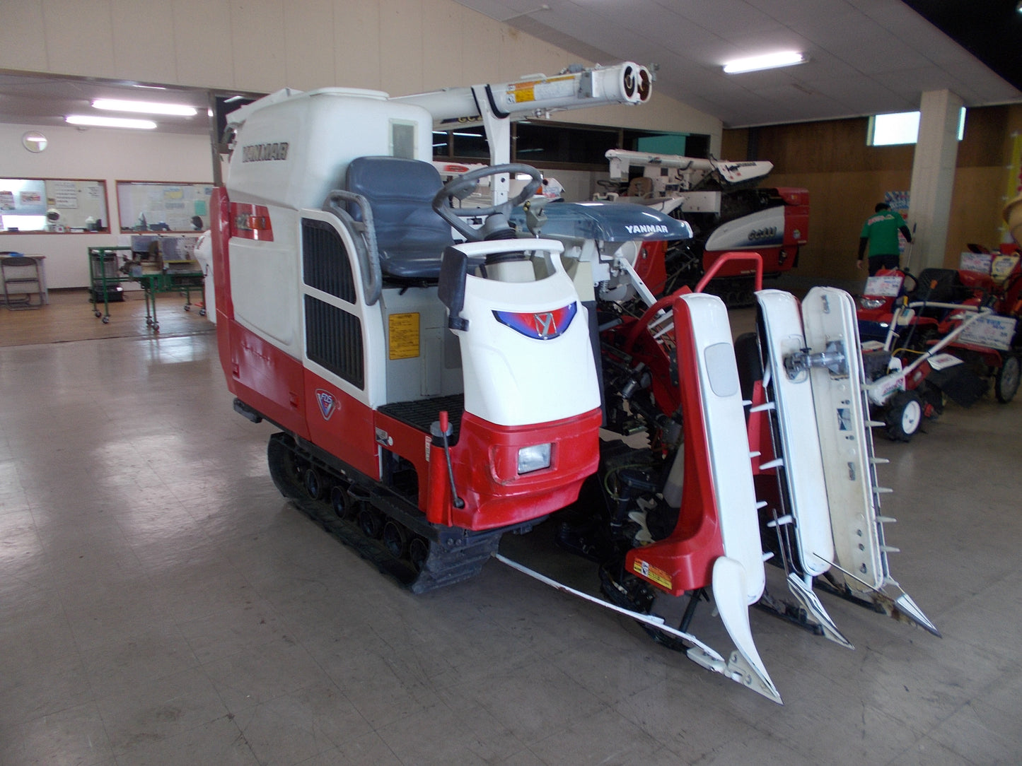 ヤンマー　中古　コンバイン　GC222