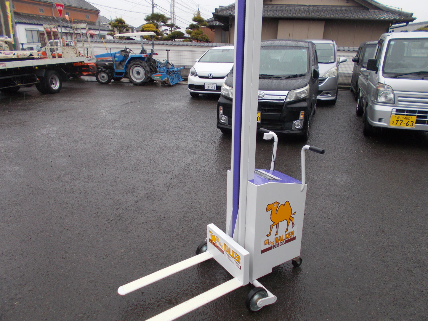 タイガーカワシマ　中古　米袋用昇降機　LUBー208Ｆ