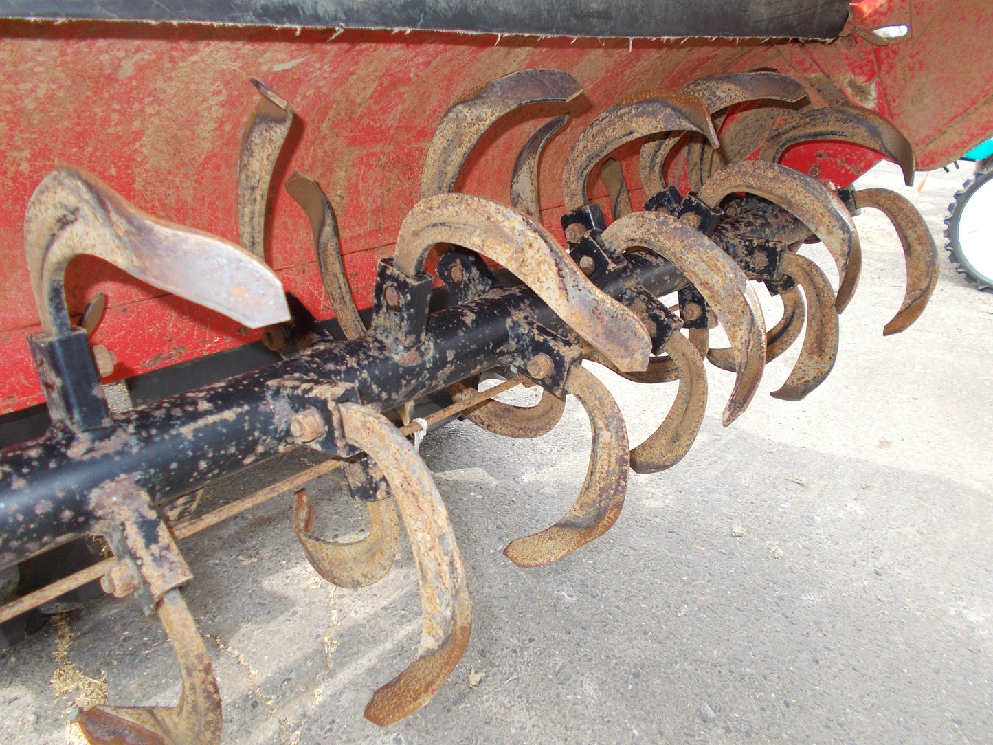 三菱　中古　トラクター　MT135