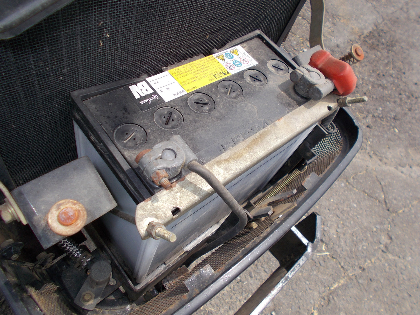 三菱　中古　トラクター　MT135