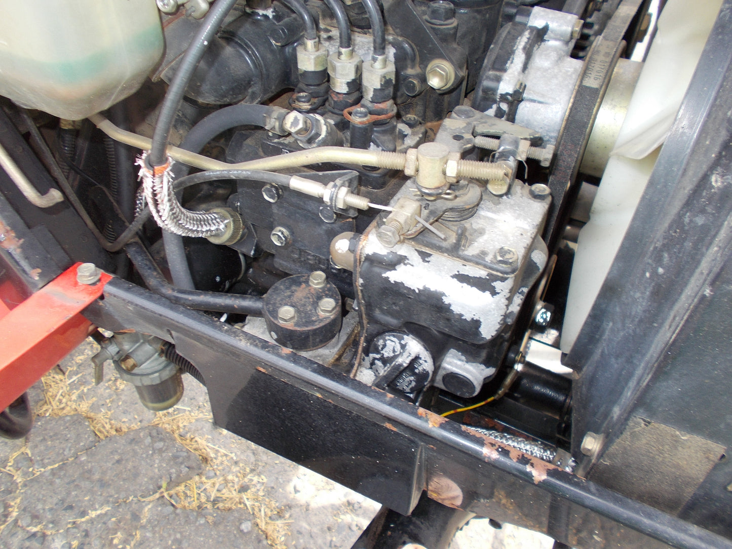 三菱　中古　トラクター　MT135