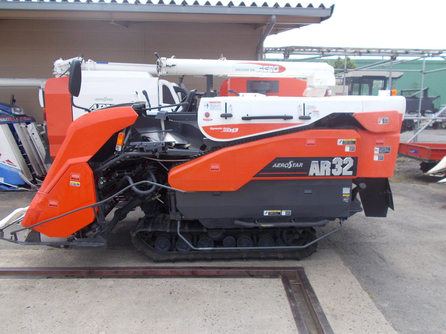 クボタ　中古　コンバインAR-32